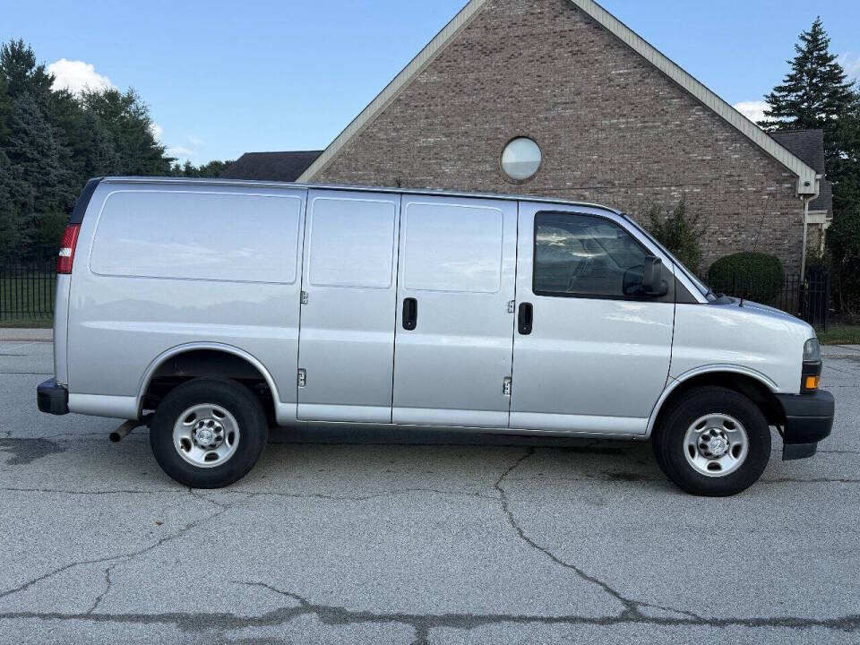 chevrolet express cargo 2018 1GCWGAFG1J1288848 image chevrolet express cargo 2018 1GCWGAFG1J1288848 image